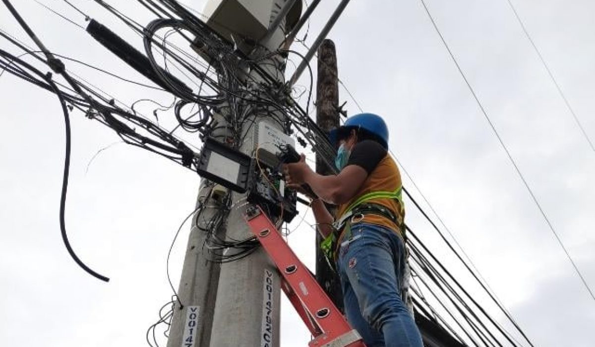 FINSI helps restore over 2,000 communication lines in typhoon-stricken Cebu localities
